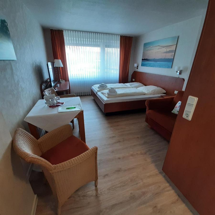 Hotel Zwei Linden - Links Der Elbe - Niedersachsen Balje Exterior foto